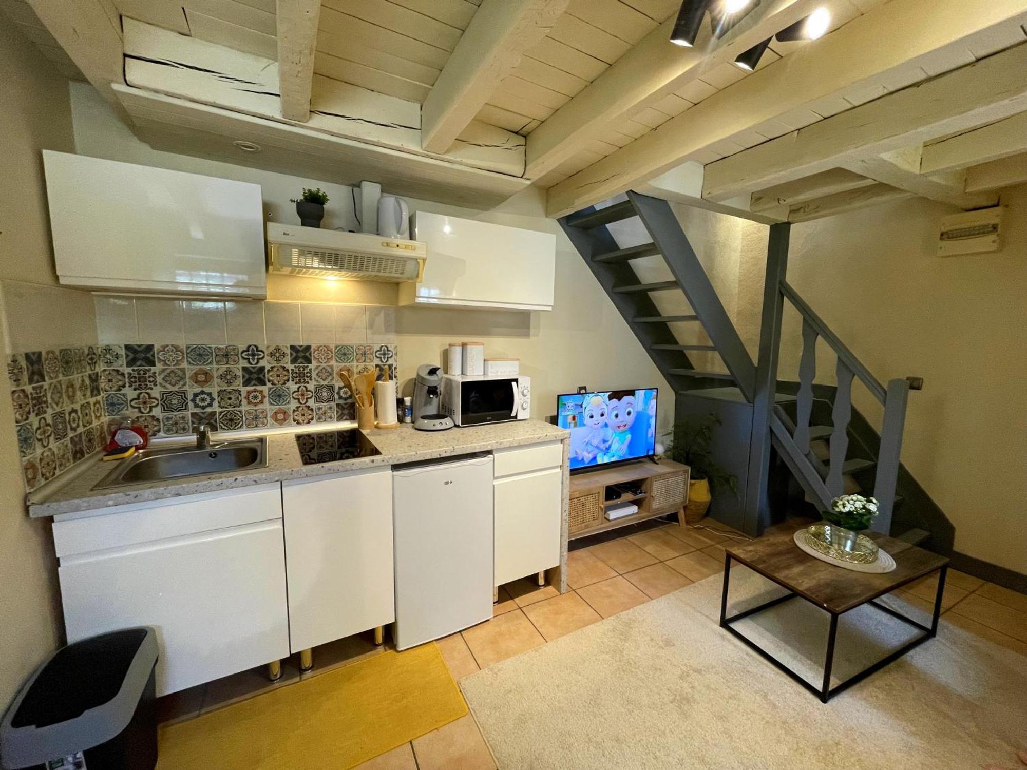 "Sainte Valiere", Appartement Calme Sur Cour Privative, Nevers Exterior photo